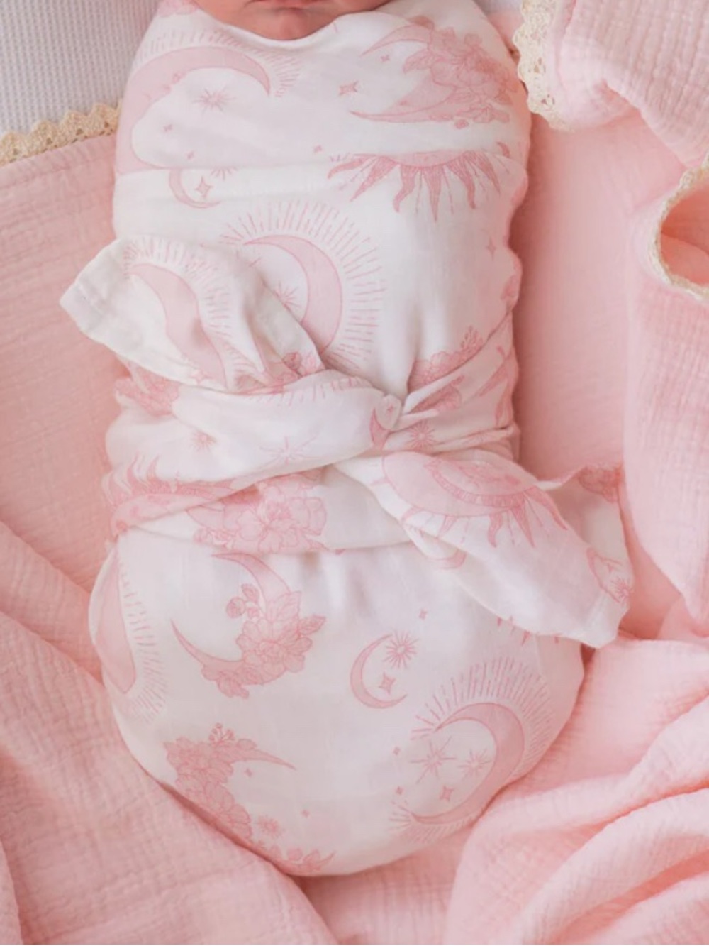Little & Fern MUSLIN SWADDLE | CELESTIAL PINK